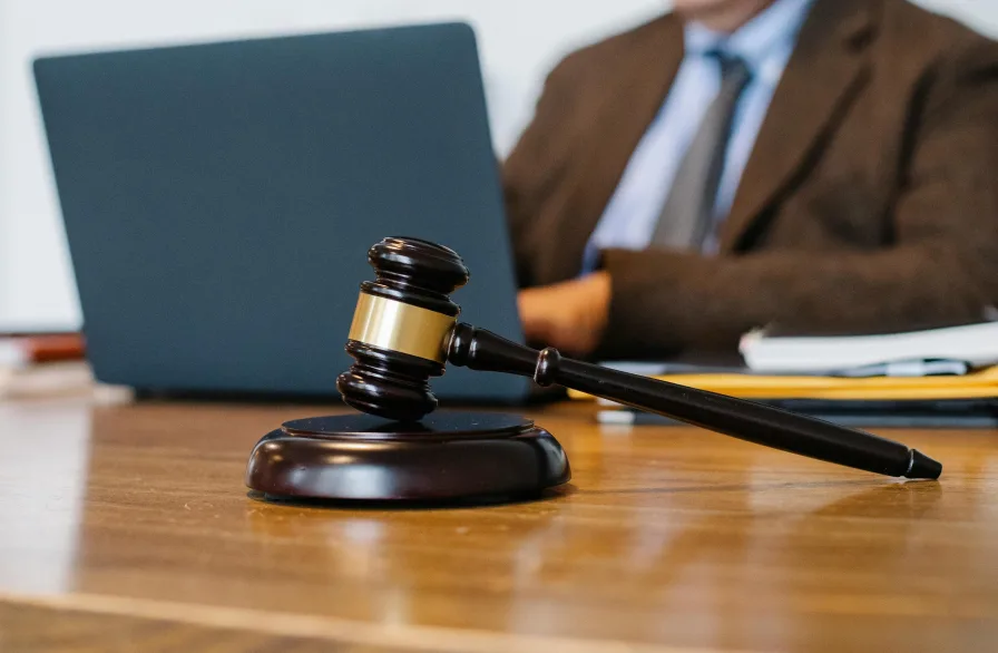 Commercial law in the UAE